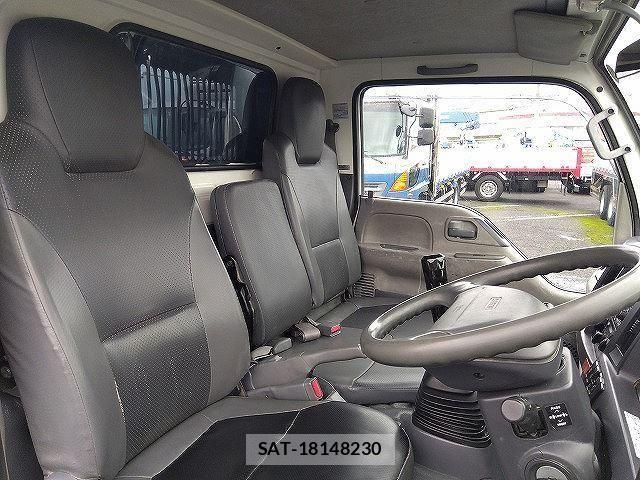 Isuzu ELF TRUCK 2012-05 8883563-10
