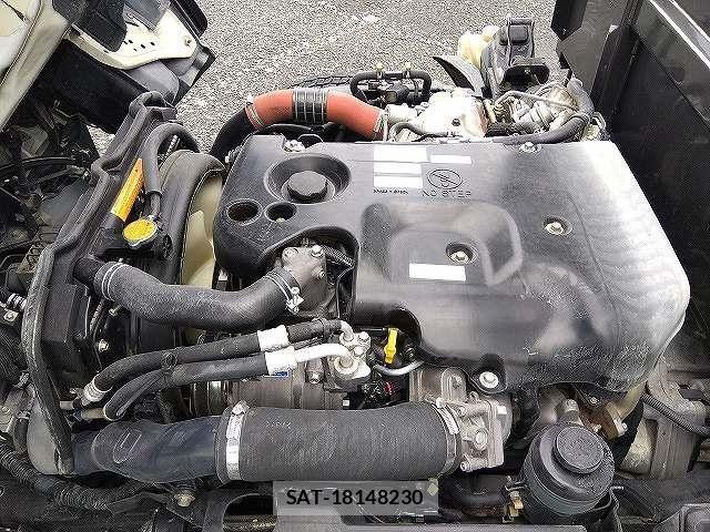 Isuzu ELF TRUCK 2012-05 8883563-15