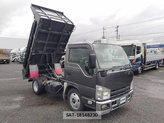 Isuzu ELF TRUCK 2012-05 8883563-4