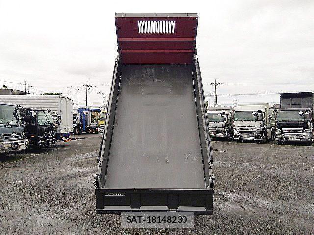 Isuzu ELF TRUCK 2012-05 8883563-6