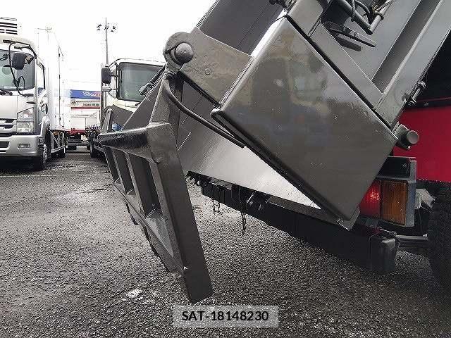 Isuzu ELF TRUCK 2012-05 8883563-7