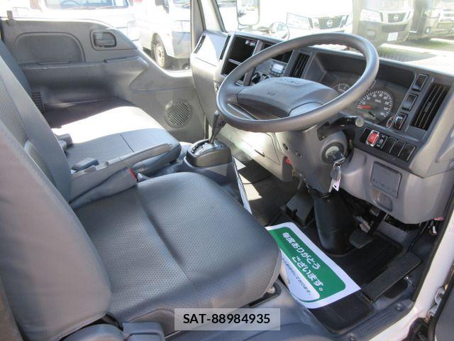 Isuzu ELF TRUCK 2019-06 8883564-10