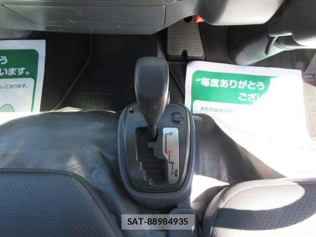 Isuzu ELF TRUCK 2019-06 8883564-15