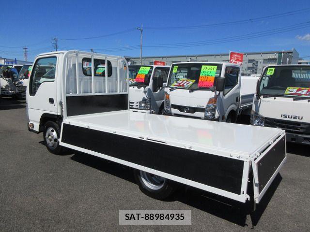 Isuzu ELF TRUCK 2019-06 8883564-19
