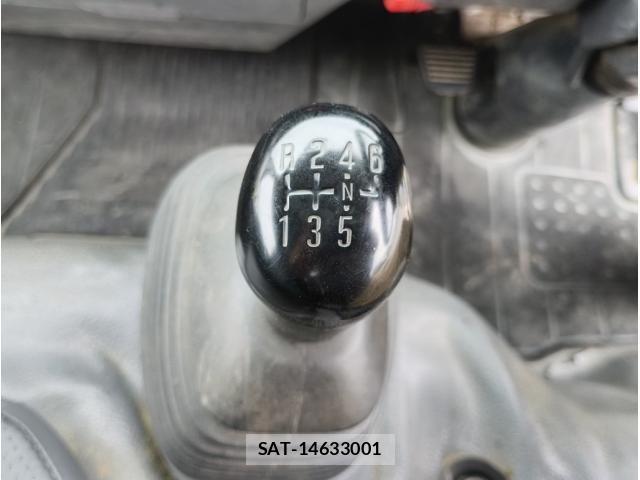 Isuzu ELF TRUCK 2014-03 8883559-24