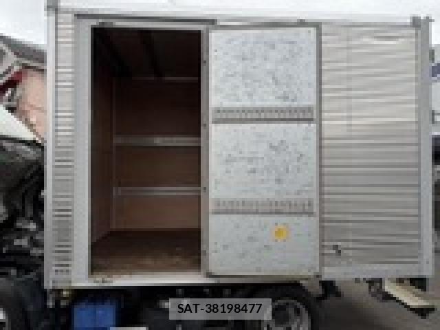 Isuzu ELF TRUCK 2018-08 8883562-12