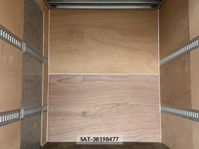 Isuzu ELF TRUCK 2018-08 8883562-18