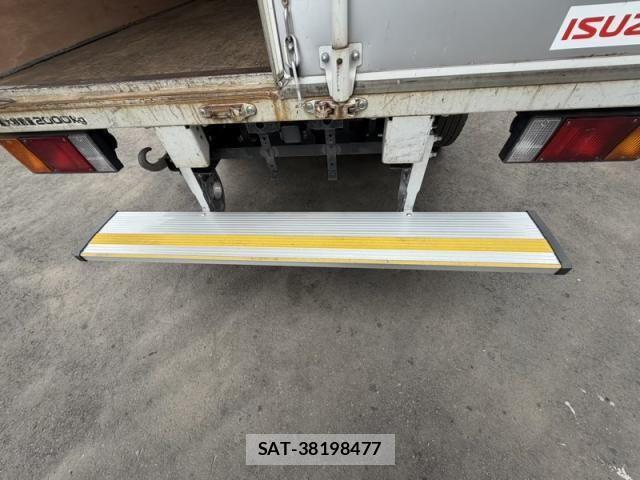 Isuzu ELF TRUCK 2018-08 8883562-21
