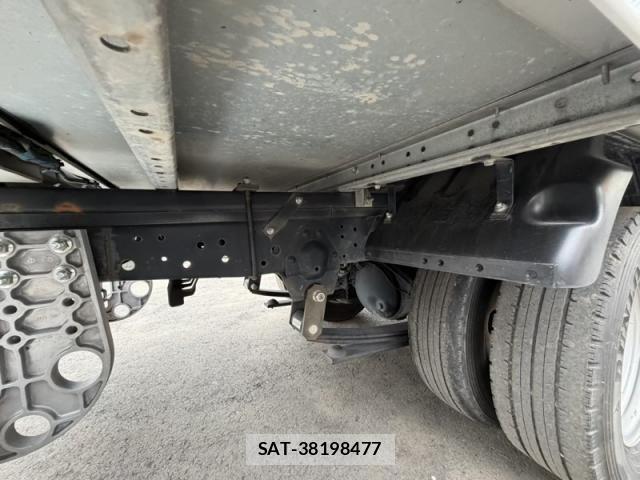 Isuzu ELF TRUCK 2018-08 8883562-22