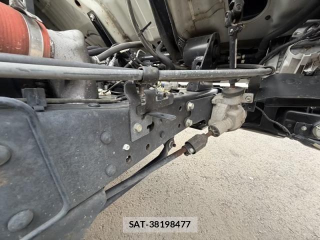 Isuzu ELF TRUCK 2018-08 8883562-28