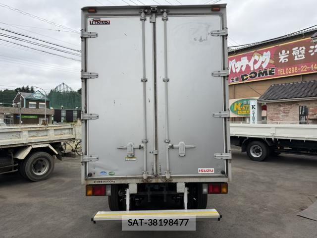 Isuzu ELF TRUCK 2018-08 8883562-5