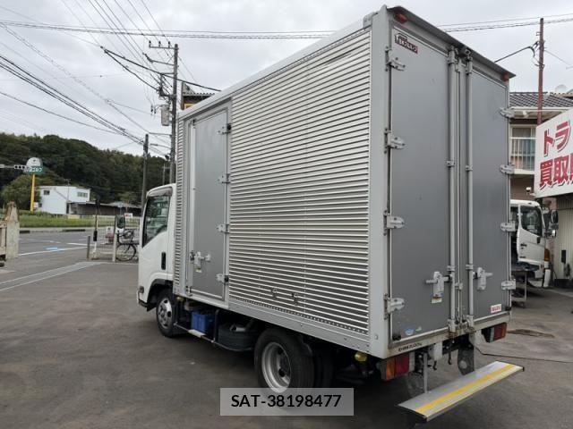 Isuzu ELF TRUCK 2018-08 8883562-6