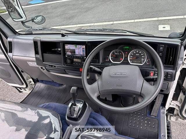 Isuzu ELF TRUCK 2015-08 7902566-1