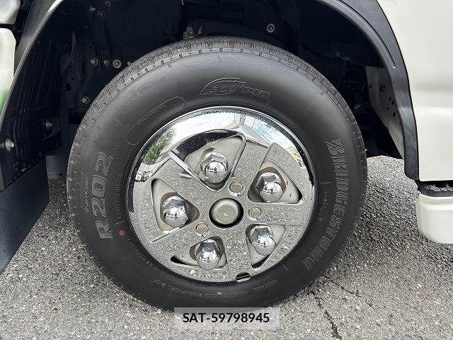 Isuzu ELF TRUCK 2015-08 7902566-25