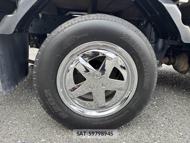 Isuzu ELF TRUCK 2015-08 7902566-26