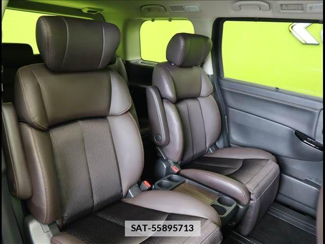 Nissan ELGRAND 2021-07 991768-23
