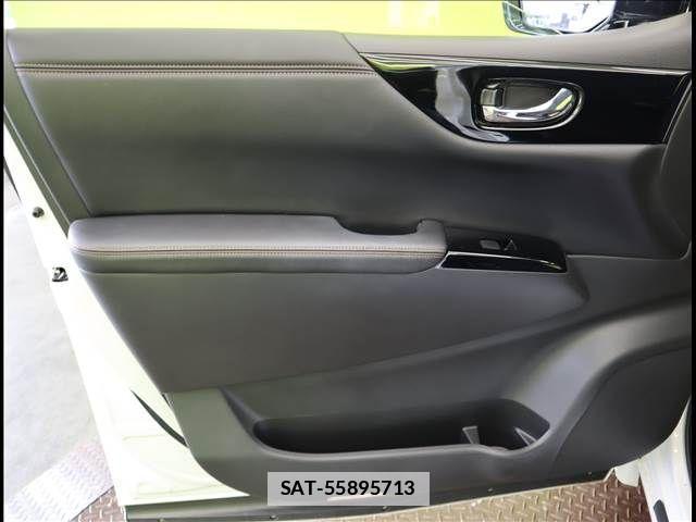 Nissan ELGRAND 2021-07 991768-29