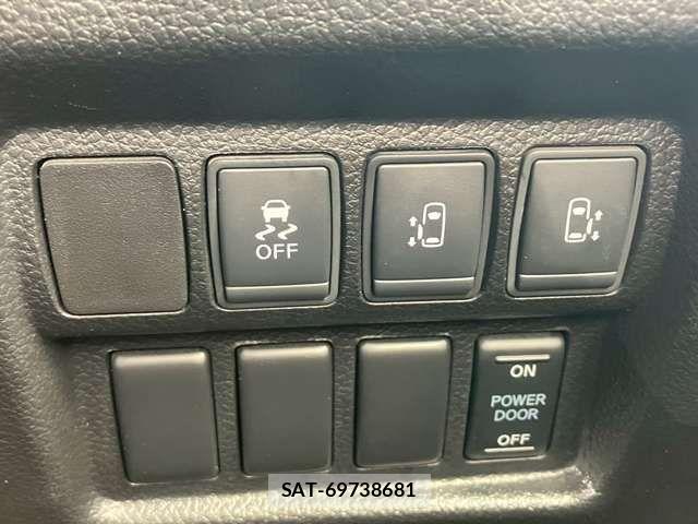 Nissan ELGRAND 2018-09 1164830-14