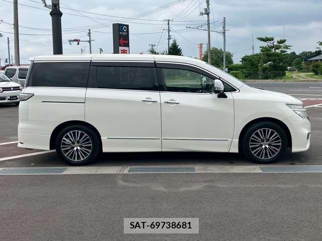 Nissan ELGRAND 2018-09 1164830-16