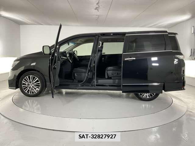 Nissan ELGRAND 2021-07 1197304-5