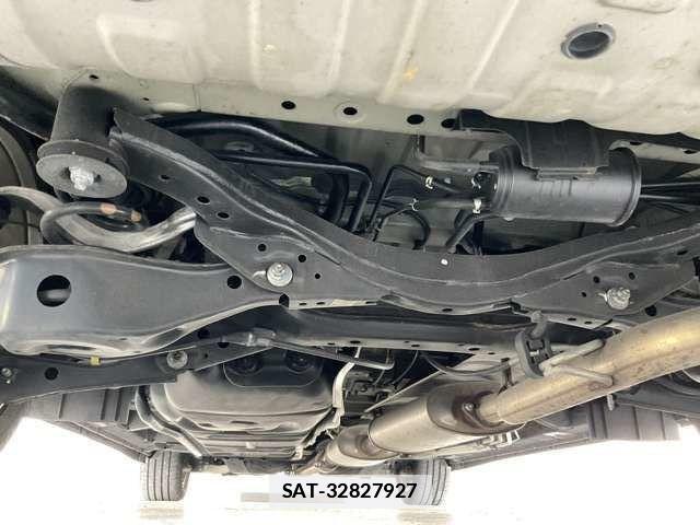 Nissan ELGRAND 2021-07 1197304-7