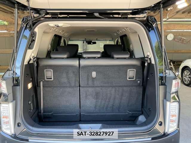 Nissan ELGRAND 2021-07 1197304-13