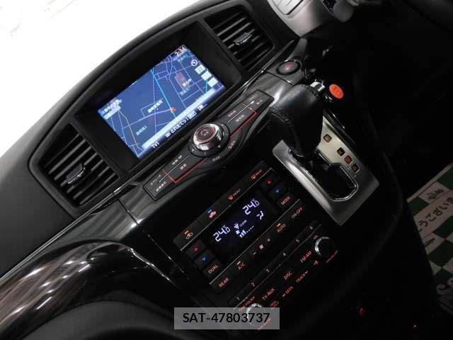 Nissan ELGRAND 2018-03 1235904-9