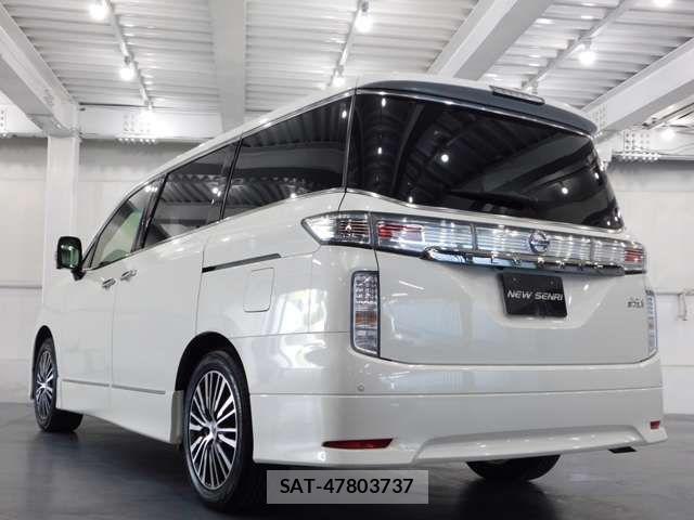 Nissan ELGRAND 2018-03 1235904-2