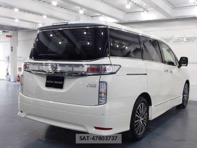 Nissan ELGRAND 2018-03 1235904-4