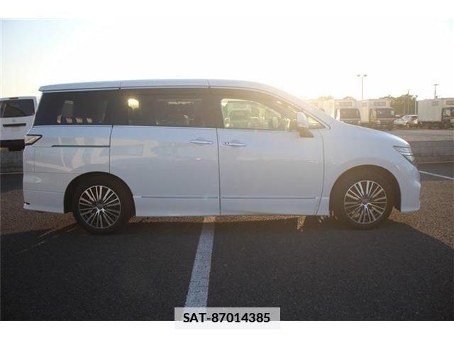 Nissan ELGRAND 2020-11 1235906-23