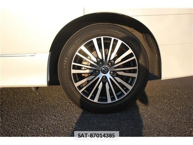 Nissan ELGRAND 2020-11 1235906-25