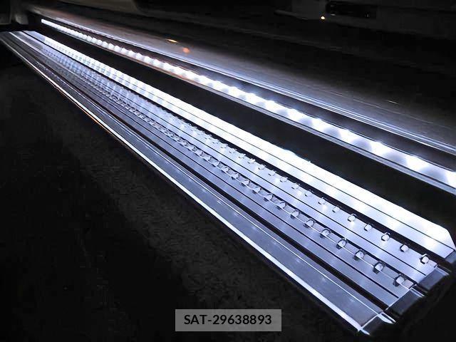 Nissan ELGRAND 2023-08 1256622-6
