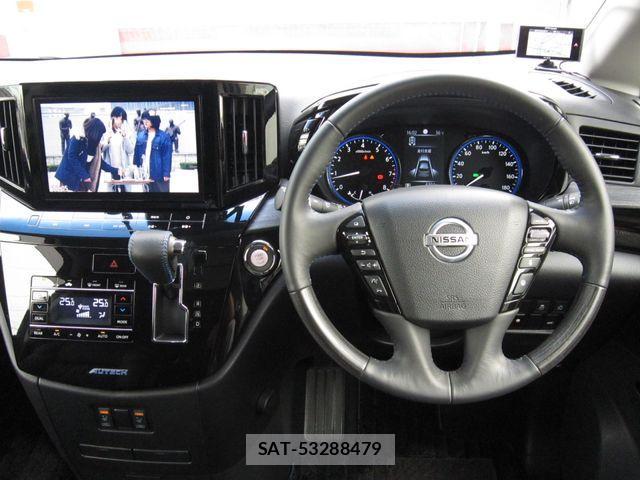Nissan ELGRAND 2021-02 1271831-12