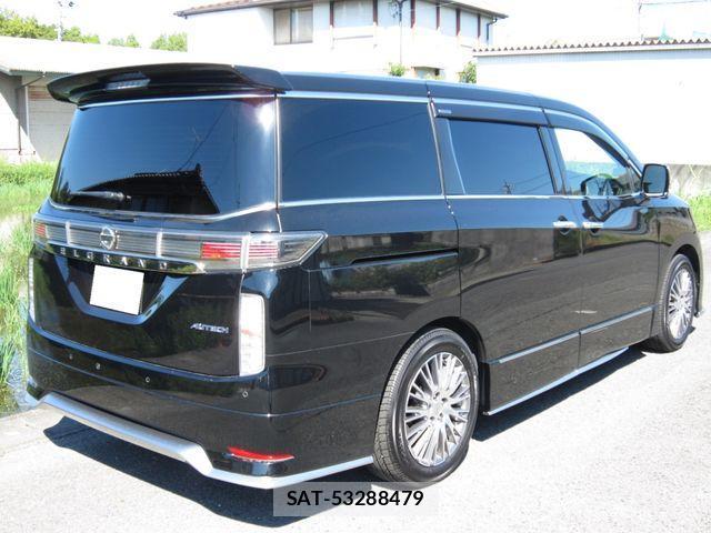 Nissan ELGRAND 2021-02 1271831-1