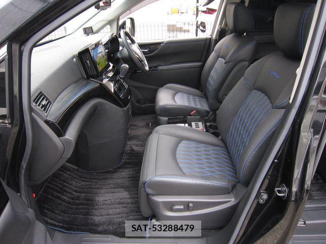 Nissan ELGRAND 2021-02 1271831-23