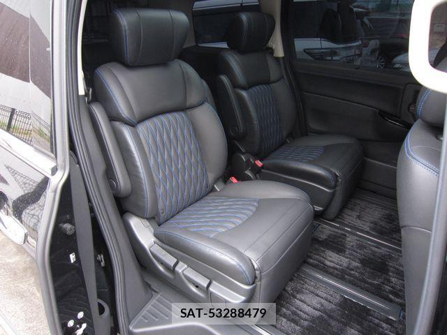 Nissan ELGRAND 2021-02 1271831-24