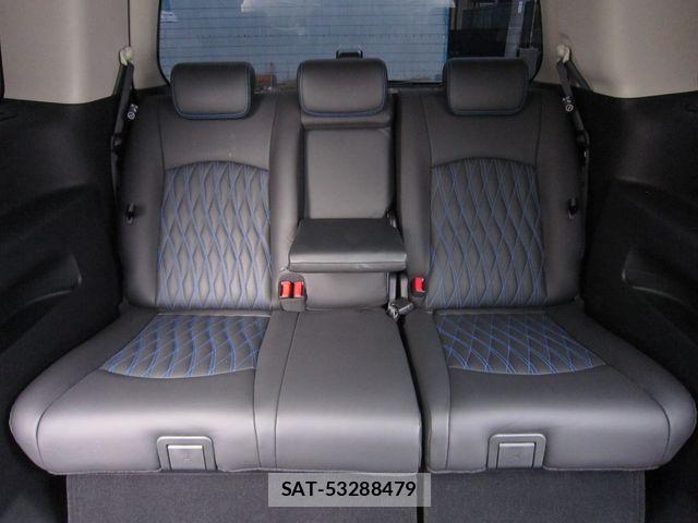 Nissan ELGRAND 2021-02 1271831-26