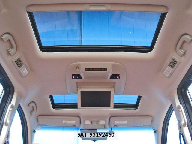 Nissan ELGRAND 2020-03 1291103-12