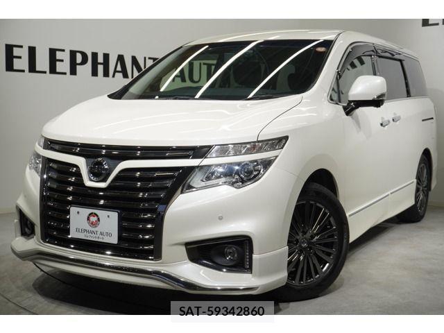 Nissan ELGRAND 2018-02 1301582-0