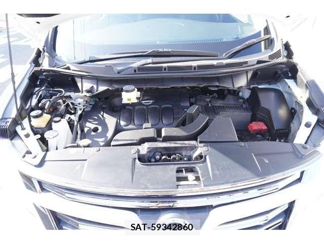 Nissan ELGRAND 2018-02 1301582-10