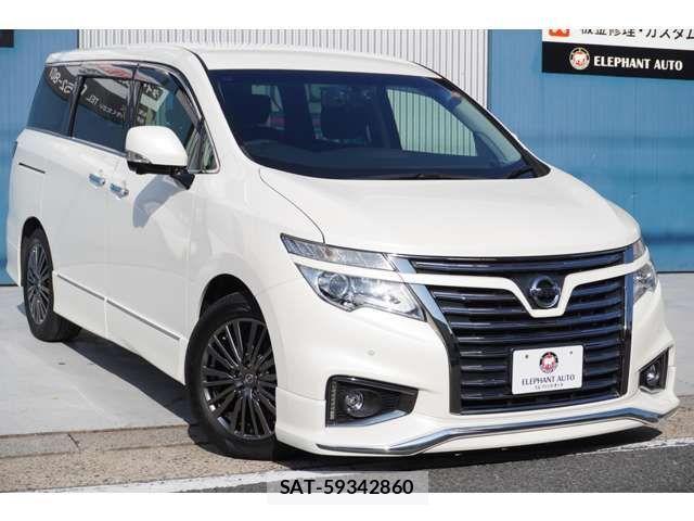 Nissan ELGRAND 2018-02 1301582-15