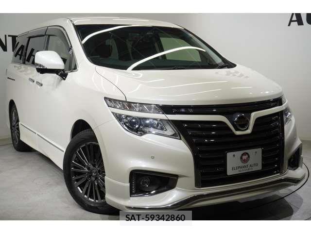 Nissan ELGRAND 2018-02 1301582-2