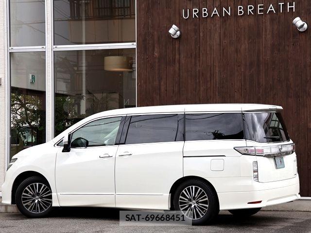 Nissan ELGRAND 2016-03 1354021-2