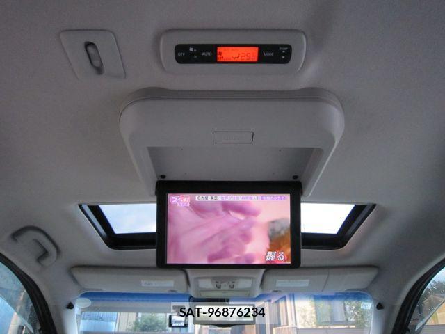 Nissan ELGRAND 2021-07 1380569-12