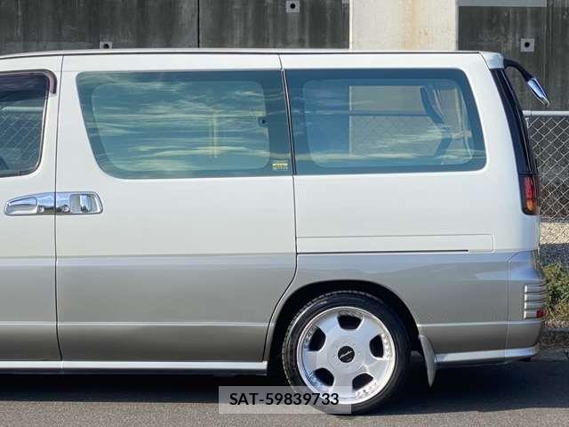 Nissan ELGRAND 1999-11 1489045-12