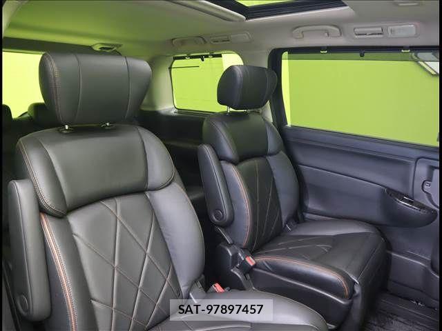 Nissan ELGRAND 2018-06 1585361-23