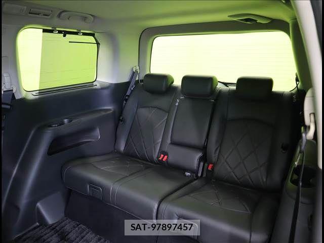 Nissan ELGRAND 2018-06 1585361-27