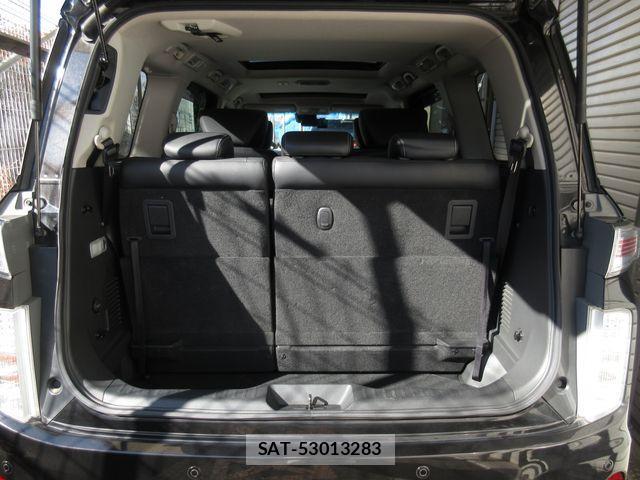 Nissan ELGRAND 2019-02 1659641-10