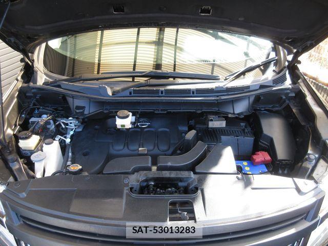 Nissan ELGRAND 2019-02 1659641-3