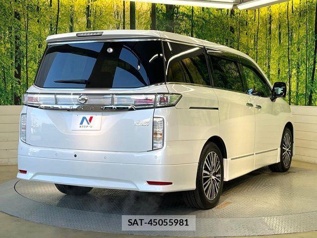 Nissan ELGRAND 2020-10 1717183-14